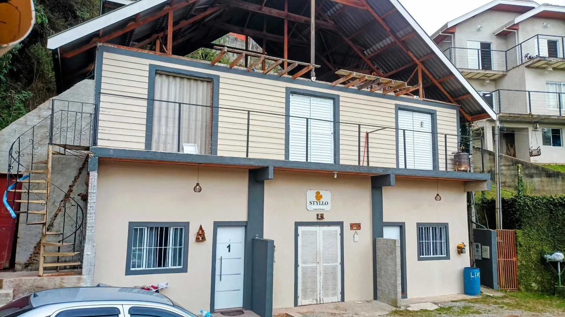Apartamento Styllo Suites Economicas Campos do Jordão